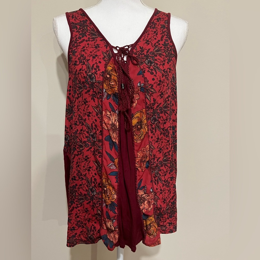 Maurice’s tank top